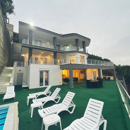 Ξενοδοχείο Business & Relax In Alanya, Privacy, Pool, 3 Floors, Top-class